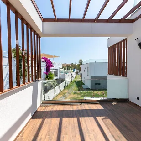 Appartamento Modern Apartment Near Beach With Central Location In Bodrum *