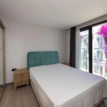 Modern Apartment Near Beach With Central Location In Bodrum